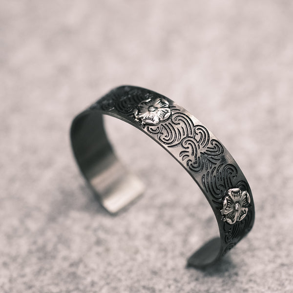 Flower Silver Black Bangle L
